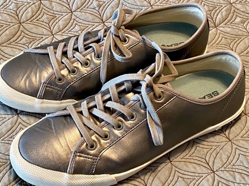 seavees white leather