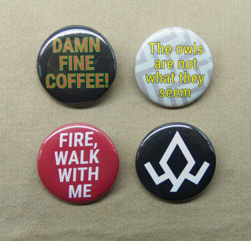 Twin Peaks 1.25” Buttons Black Lodge, Fire Walk, Damn Fine Coffee, Owls Dv Lynch - Afbeelding 1 van 3