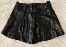 Women Faux Leather Shorts Broad Waist Front Zipper Side Pockets Black Sz Medium