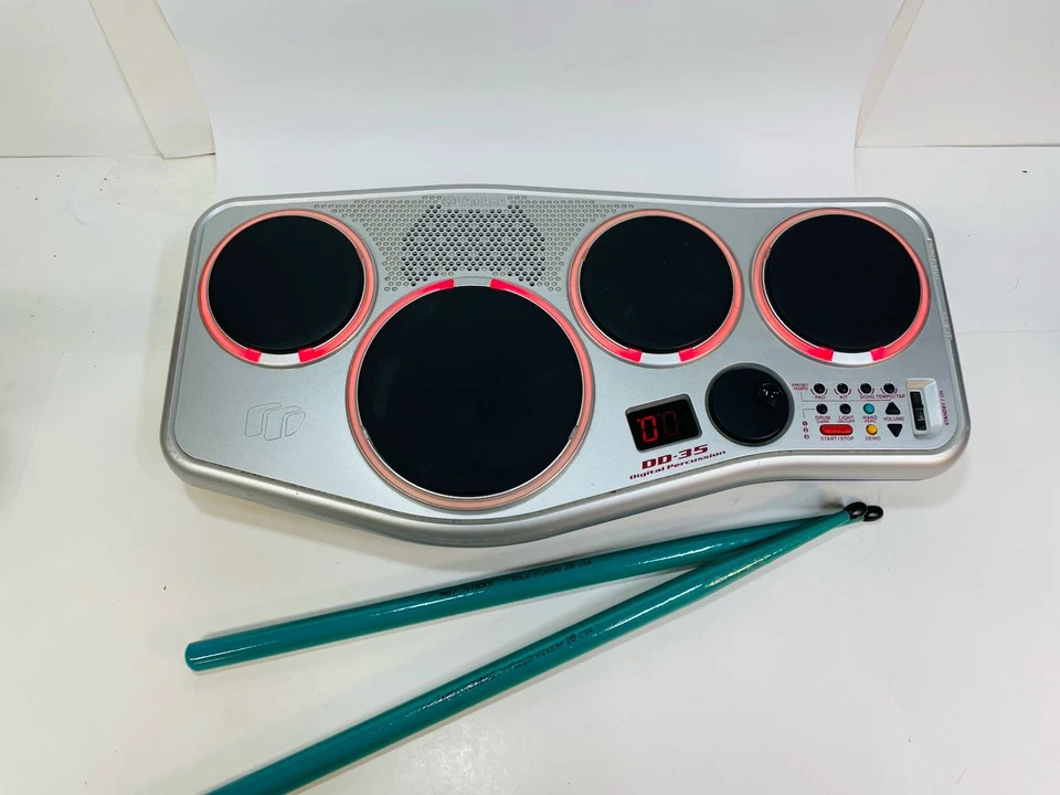 Yamaha DD-35 Batería de Percusión Digital Electrónica Kit de 4 Almohadillas + Hot Sticks 2B Foto 3 de 4