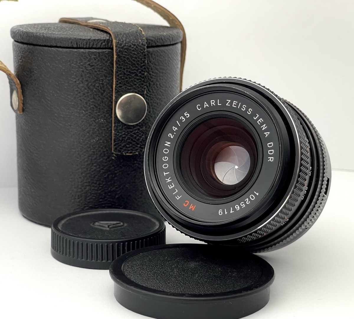 Flektogon Carl Zeiss Jena MC 35mm f⁄2.4 SLR M42 №110569