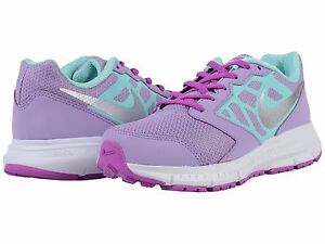 girl purple nike shoes