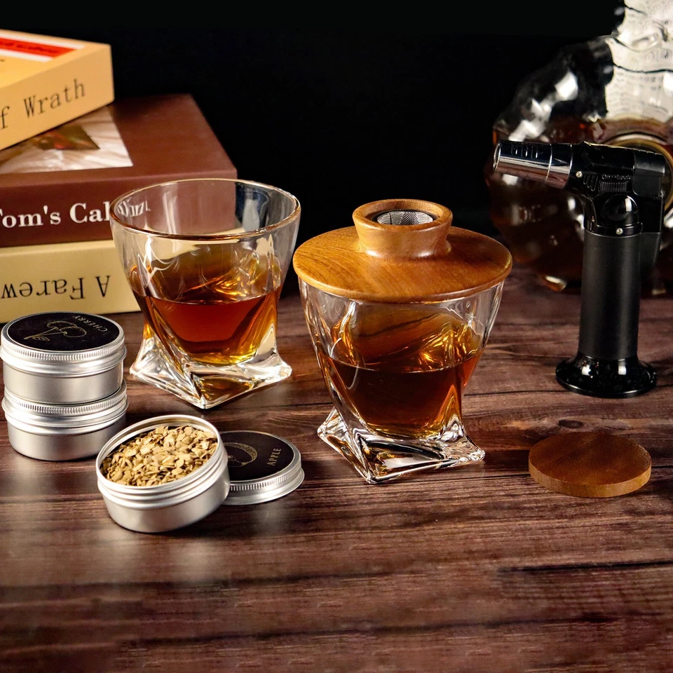 Ahumador de cóctel de whisky con antorcha 3 latas de astillas de madera y 2 vasos "Twisted" Foto 2 de 4