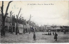 Old postcard AUTUN Place du Champ de Mars beautiful animation soldiers