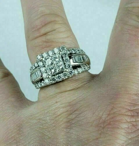 Anel com acabamento em ouro branco 14 quilates especial dos namorados com diamante criado em laboratório corte princesa - Imagem 2 de 4