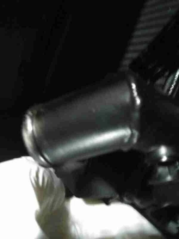 OMIX-ADA Radiator w/Fan Shroud 2 Row For 1941-1952 Jeep Willys Models 17101.01 - Imagem 3 de 4