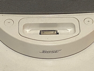 BOSE Sounddock Series 1 W/ Remote, Power Adapter White Works 30