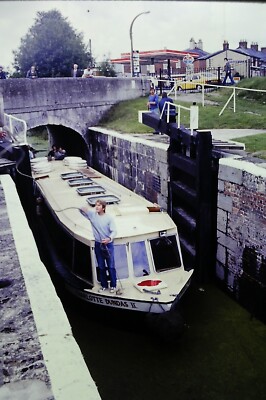 CHARLOTT DUNDAS BOAT, TOP LOCK DEVIZES, Wiltshire - Vintage 35mm SLIDE (1982)