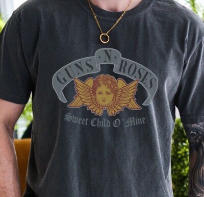 Guns n Roses Sweet Child O' Mine T-Shirt on Vintage Black Comfort Colors Tee