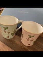 Wedgwood Pair Mug Wild Strawberry From Japan