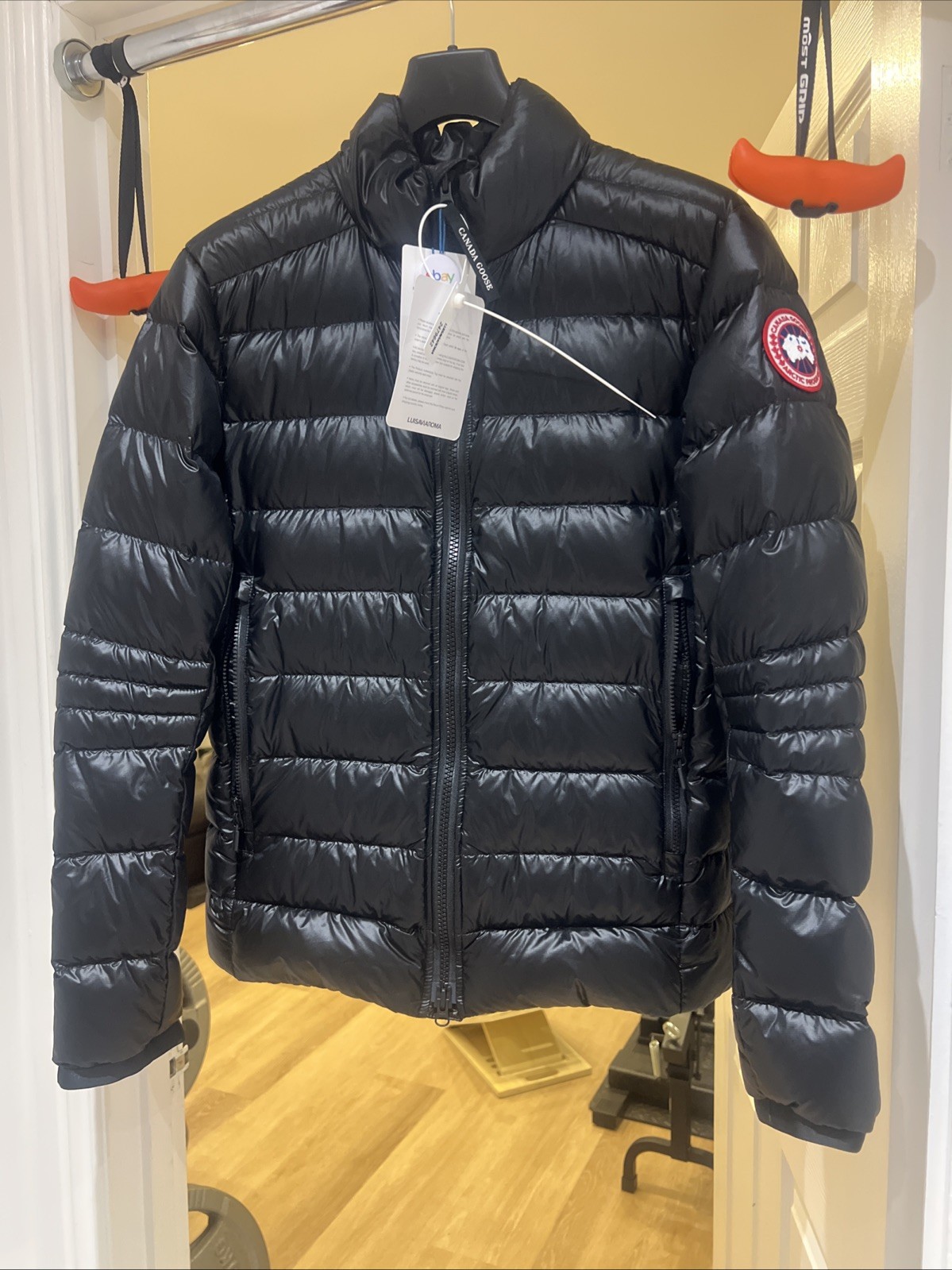 Canada Goose Men's Crofton Puffer Jacket Medium Black BNWT Authentic image 2