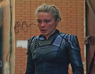A fantastic 10x8 Autographed Photo of Florence Pugh & CoA