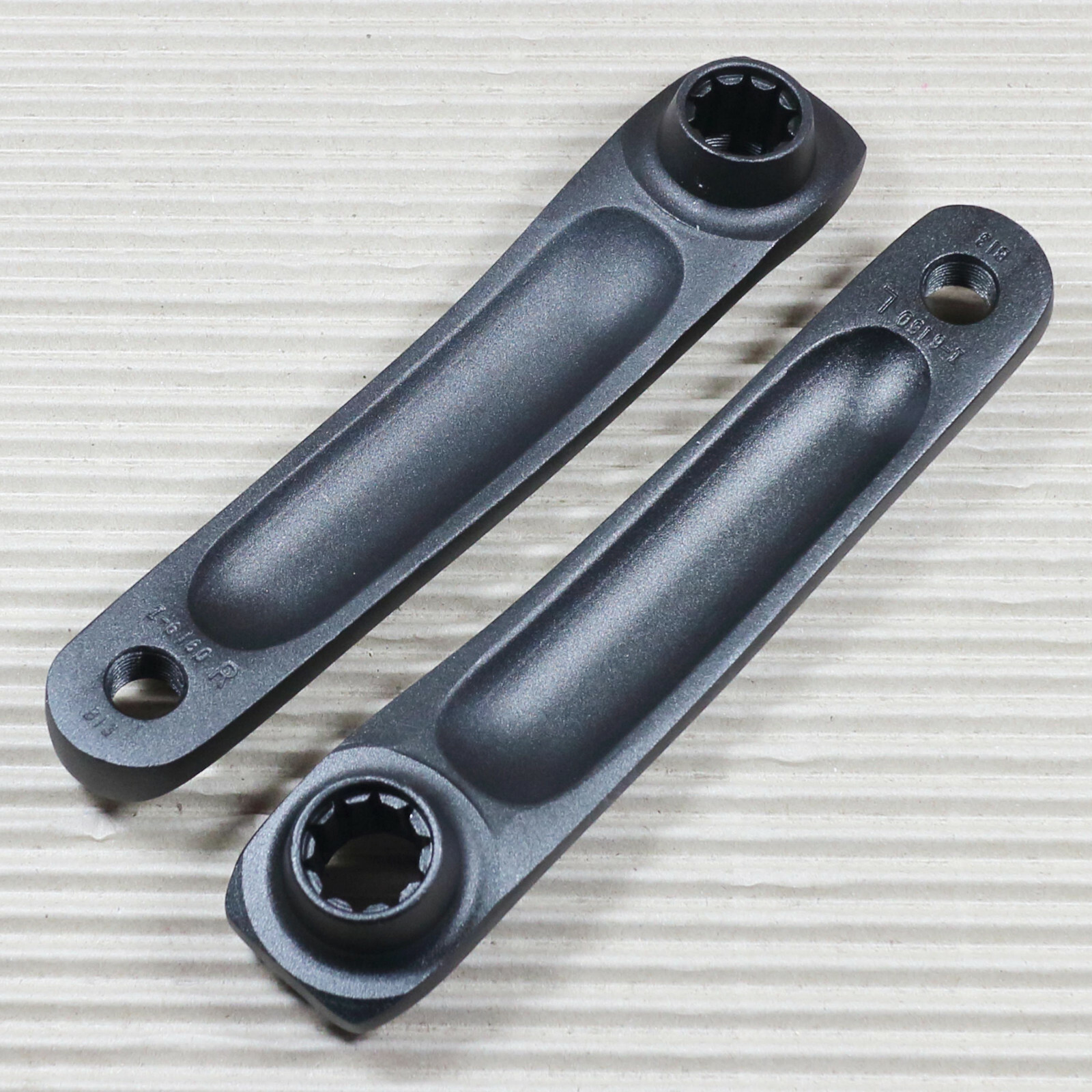 Stronglight E-Bike Kurbel Magan 4 Bosch 1/2/4 ISIS Profil 160 mm Offset