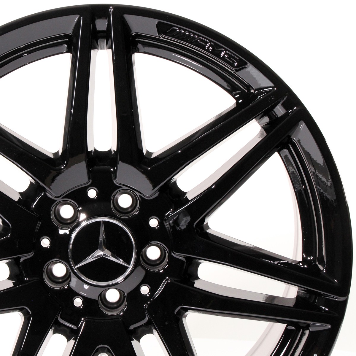 AMG 19 Zoll Felgen Satz V-Klasse V447 schwarz glänzend Original 
