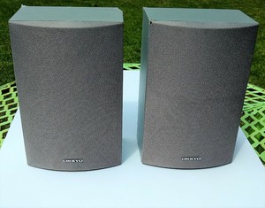 onkyo stereo speakers