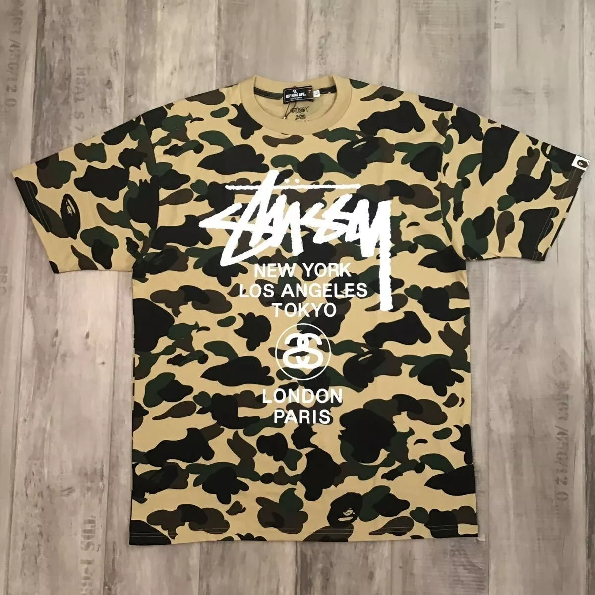 BAPE × stussy 30th Anniversary World Tour T-shirt 1st camo A Bathing Ape  Size L