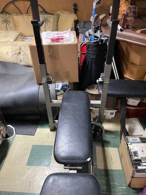 Banco de pesas de ejercicio + rizos de piernas + rizo de predicador + pesas + goma mate extra Foto 2 de 4