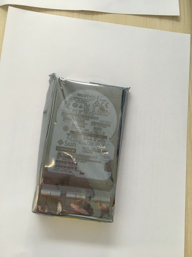 NOB Oracle Sun 7093015 7093013 600GB - 10000 RPM SAS-3 Disk Drive Assembly - Afbeelding 2 van 5