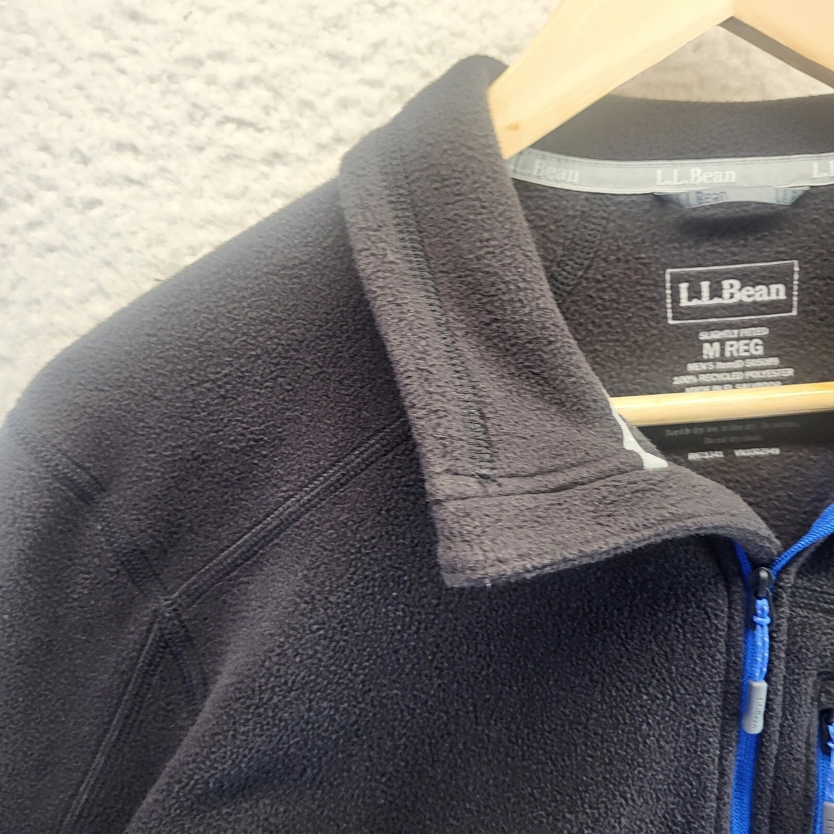 LL Bean Slightly Fitted 1/4 Zip Sweater Mens Medium Black LL Bean Slightly Fitted 1/4 Zip Sweater Mens Medium Black