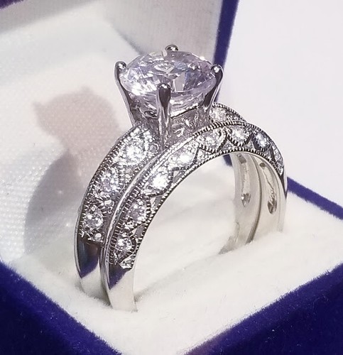 3.50 Ct Round cut Engagement Ring Bridal Set simulated Diamonds 925 Sterling - Picture 5 of 10