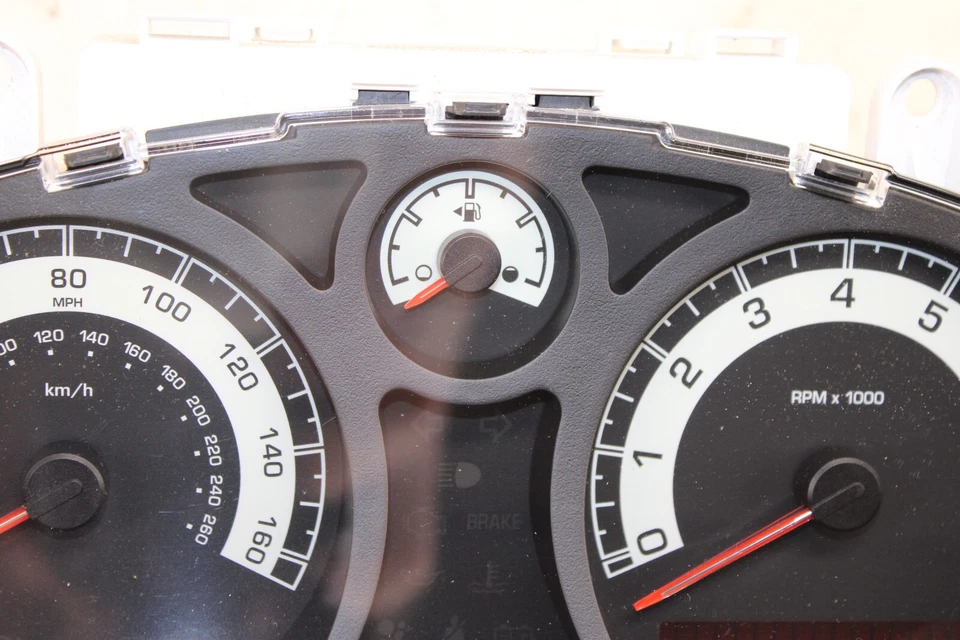 Grupo de velocímetro Saturn Sky Red Line 2007-2010 103 k 15918804 OEM KL110 Foto 3 de 4