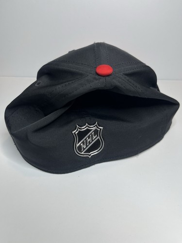 Chicago Blackhawks NHL Fanatics Hockey Stretch Fit Hat Small/Medium Fit - Picture 7 of 15