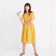 Madewell Scalloped Eyelet Midi Dress in Tungston Glow Yellow size 4 100% Cotton