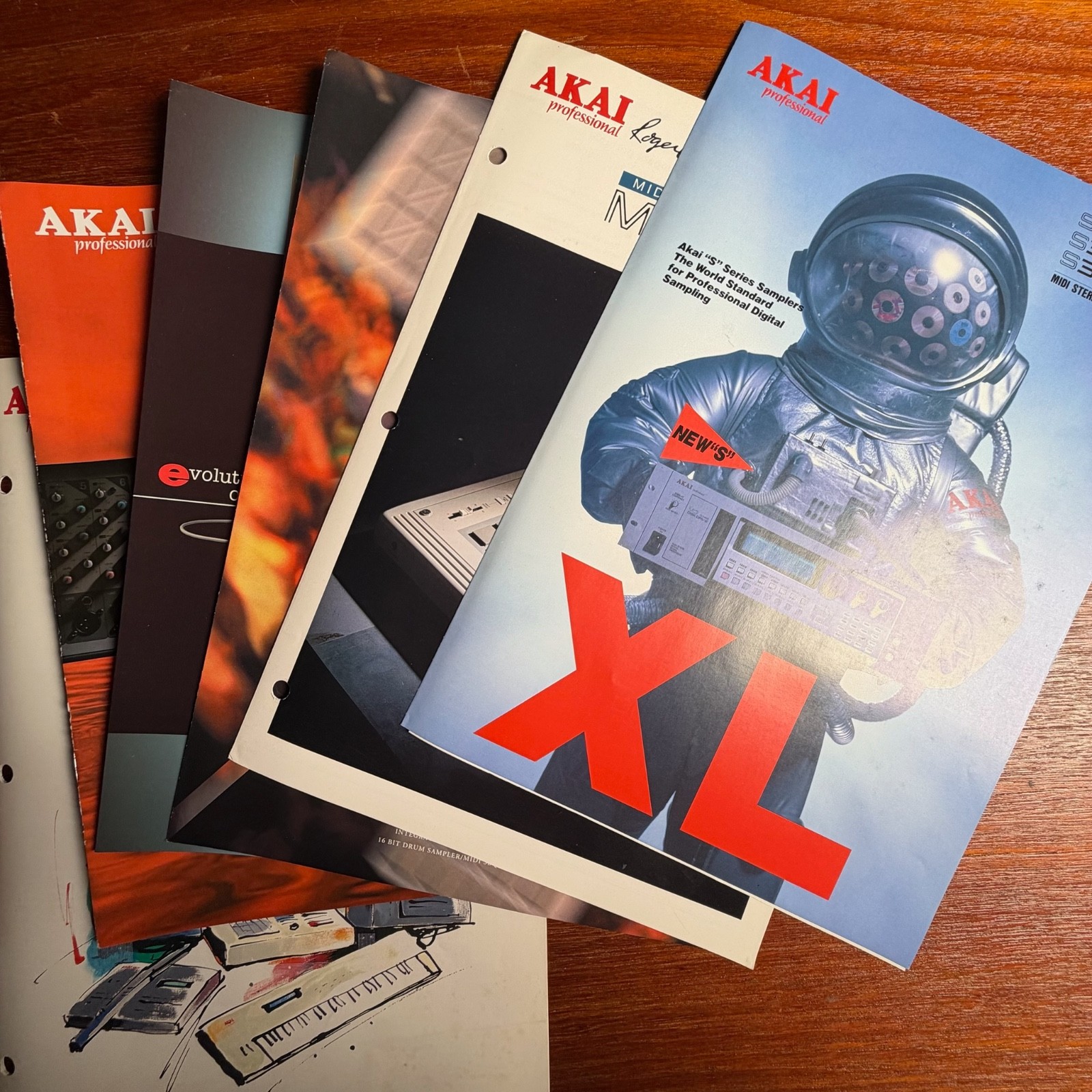 VINTAGE AKAI PROFESSIONAL MISC INFORMATIONAL BROCHURES