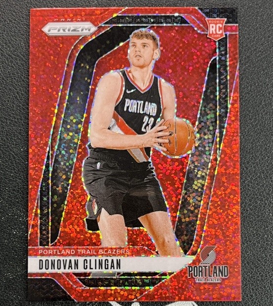 Donovan Clingan 2024-25 Panini Prizm RC Red Sparkle #221