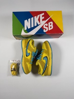 Nike SB Dunk Low Grateful Dead Yellow Size 7
