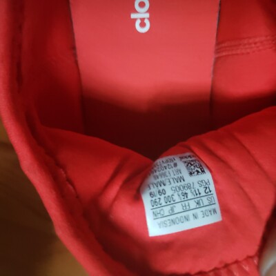 Adidas Cloud foam Men's Red, Black, White Sneaker Size 12 PGS