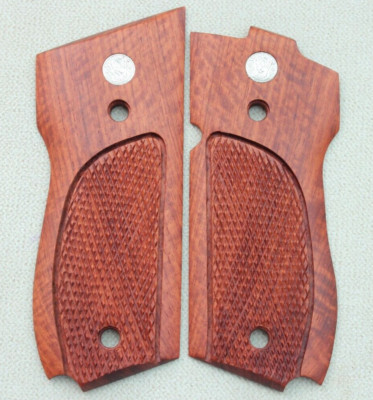 SMITH & WESSON MODEL 39 GRIPS FOR S&W M52 439 539 639 CHECKERED NICE #RANDOM 3
