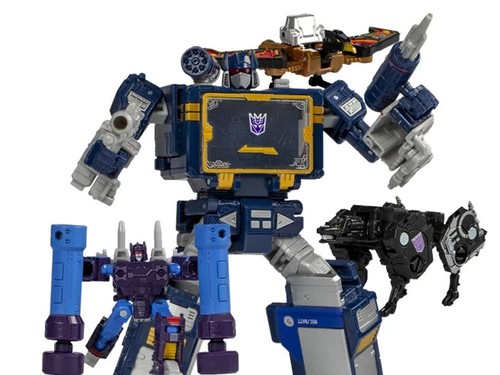 Hasbro Transformers: Legacy United Leader G1 Universe Soundwave Action Figure - Picture 6 of 6