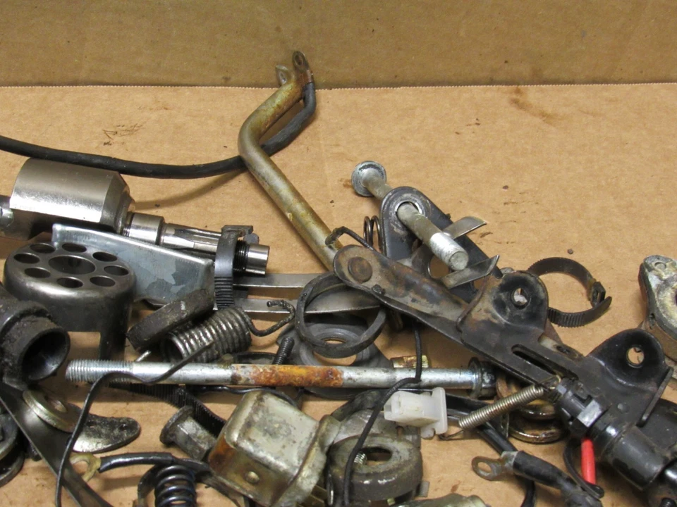 Yamaha XS500 1978 DOHC micrófonos tornillos pernos tuercas marco del motor Foto 4 de 4