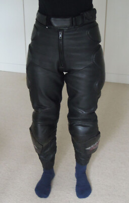 FLM Leder-Motorradhose schwarz mit Softprotektoren Gr. 38