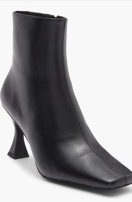Jeffery Cambell  TARDY  Black Ankle Boot Size 10 MSRP $200
