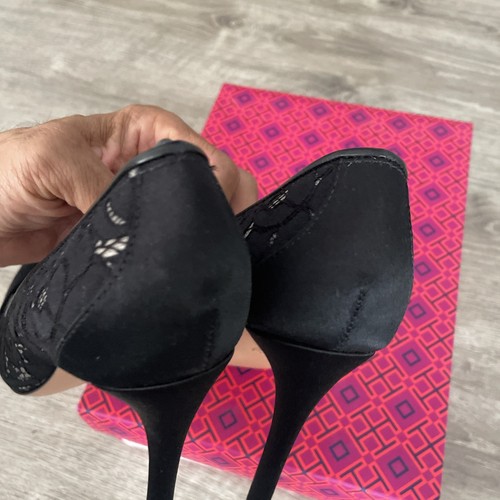 Tory Burch Glenna Camellia LaceSatin Black Heel Pumps Size 6.5 - Picture 6 of 19
