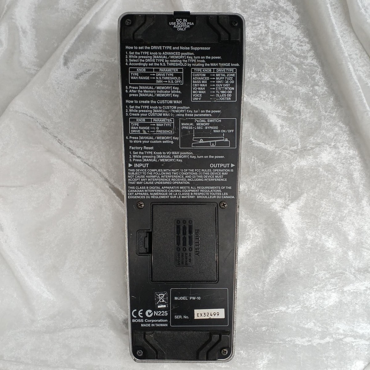 Boss V-wah Guitar Wah Modeling Effects Pedal PW10 for sale online