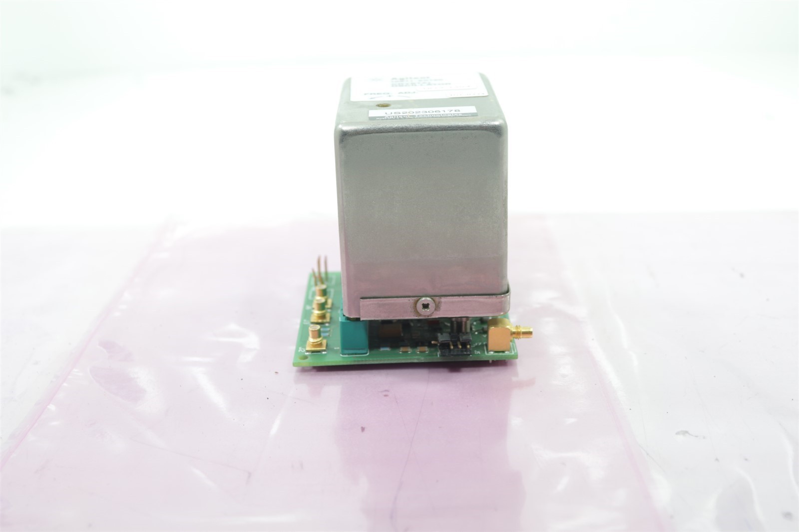 HP Agilent 8645A Agile Generator 0.26-1030MHz 10811-60120 Crystal Oscillator
