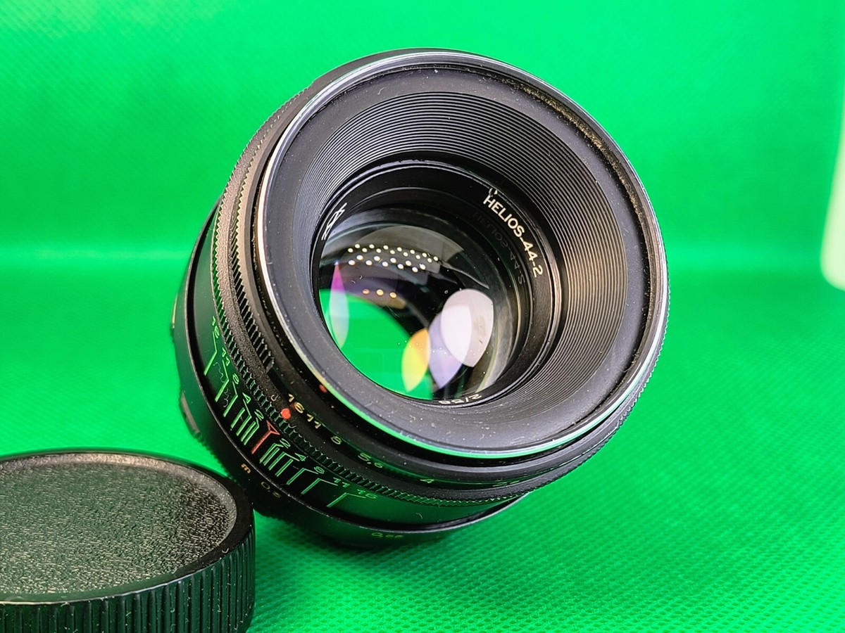KMZ Helios 44-2 58mm f2 Lens professionally serviced Swirly Bokeh