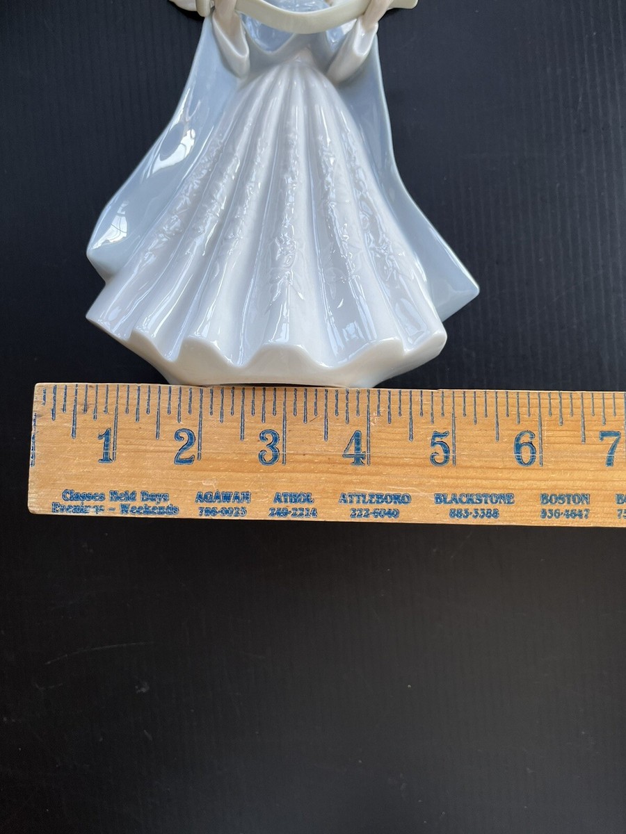 VTG RETIRED LLADRO #5719 ANGEL TREE TOPPER NAVIDAD CANTANTE