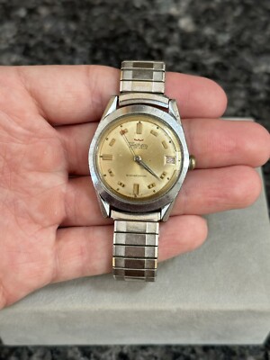 Vintage WALTHAM 17 Jewels Shockresistant Mens Mechanical Date
