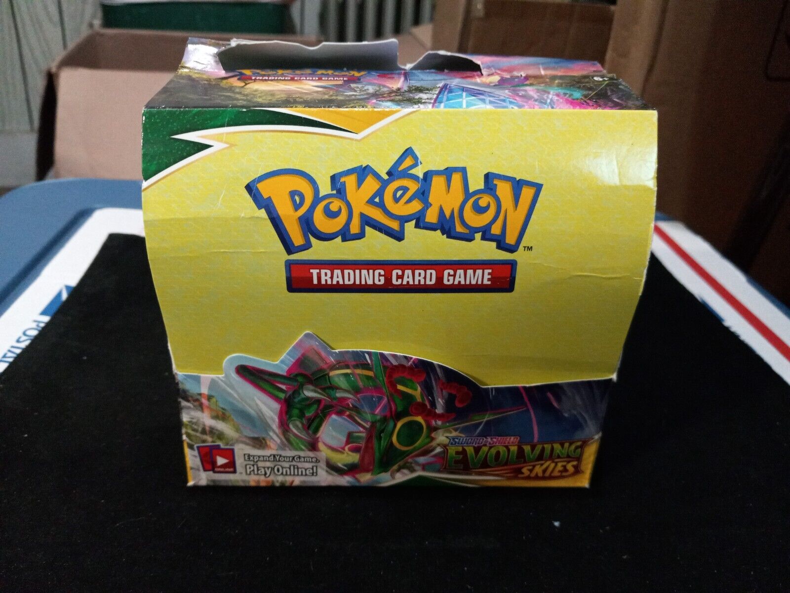 Pokemon Sword & Shield Evolving Skies Booster Box