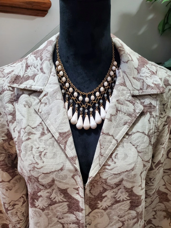 Женская однобортная куртка блейзер Dialogue с цветочным рисунком из полиэстера с длинным рукавом 10 - Изображение 3 из 4