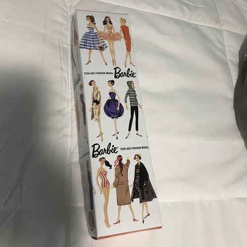 Vintage Barbie 1959 Reproduction Blonde Holes in Feet - Picture 15 of 15