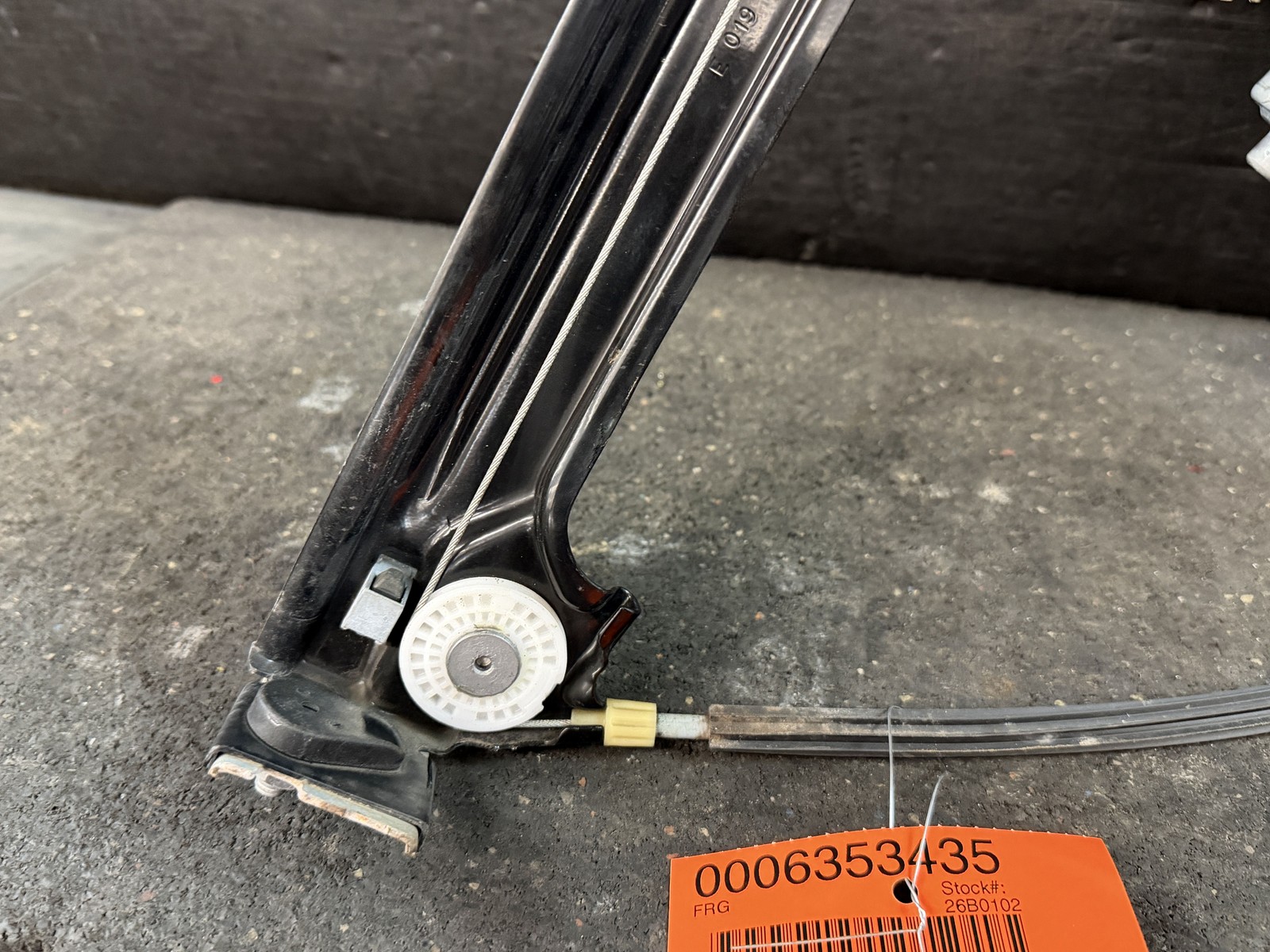 14-22 MASERATI GHIBLI FRONT DRIVER DOOR POWER WINDOW REGULATOR & MOTOR 670102268