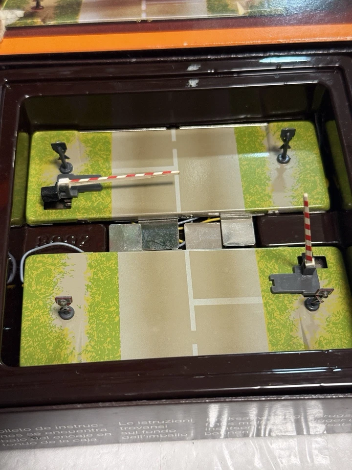 Märklin 8992 Z Scale Mini-Club Crossing Gate Set LN/OB - Image 2 of 3