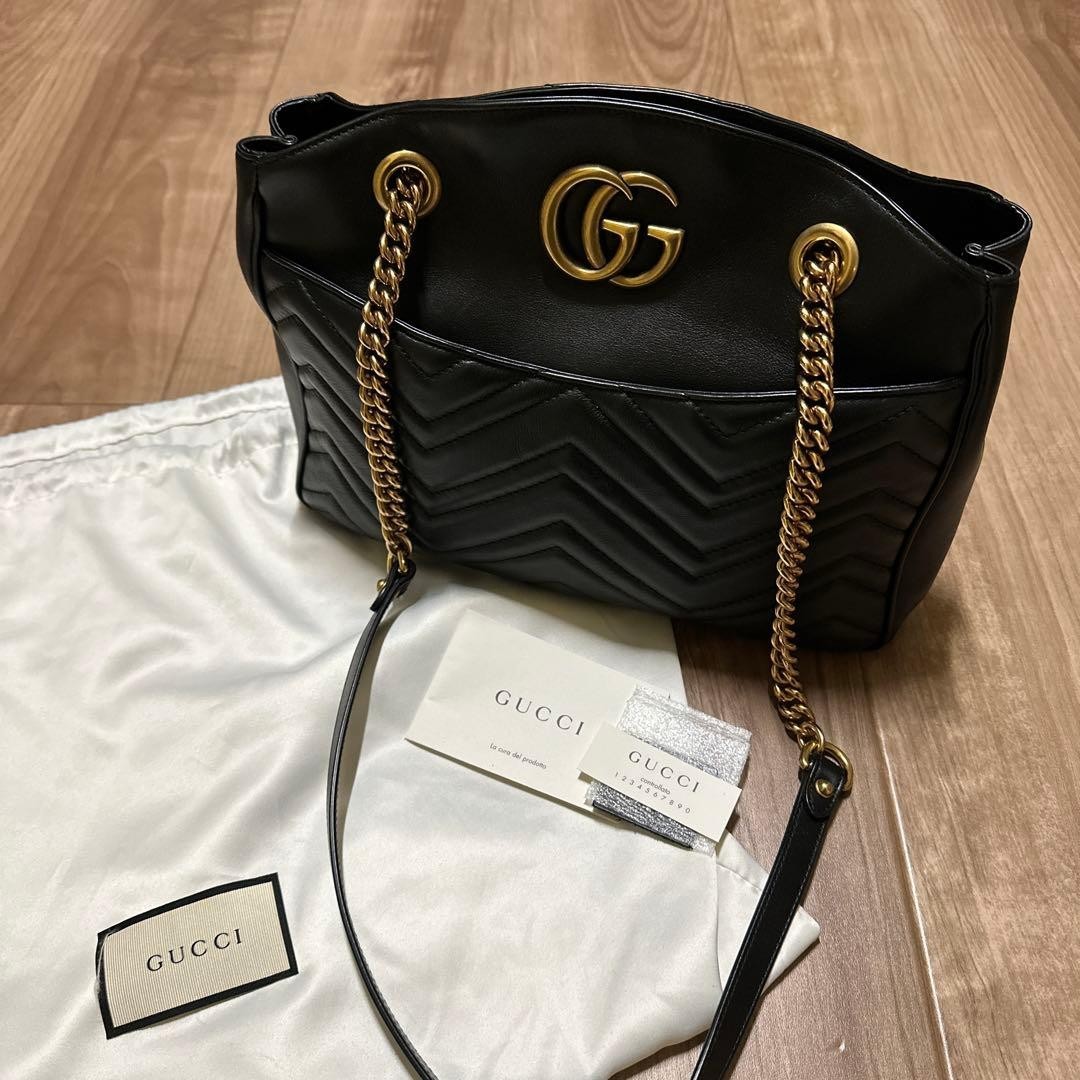 Hardly used Gucci GG Marmont chain tote bag Black leather