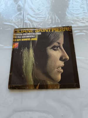 45 TOURS LILIANE ST PIERRE SENTIMENTALES LIED..'.