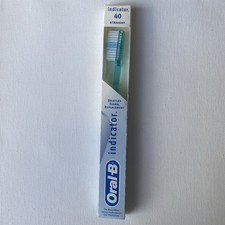 NOS Oral-B Toothbrush 40 Soft Straight Indicator vintage 1996